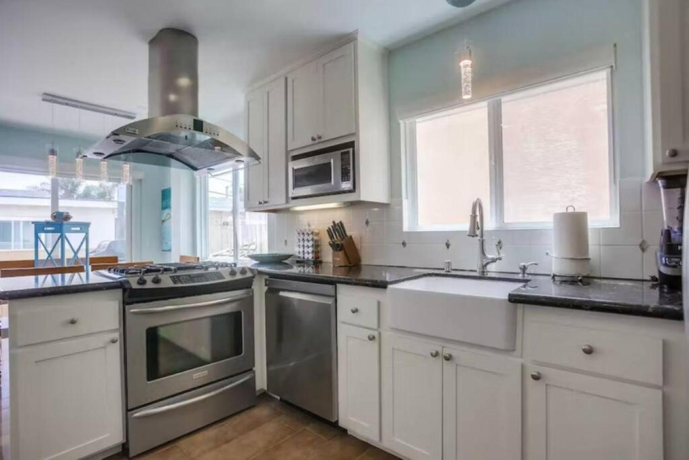Beachbay Getaway Holiday home *